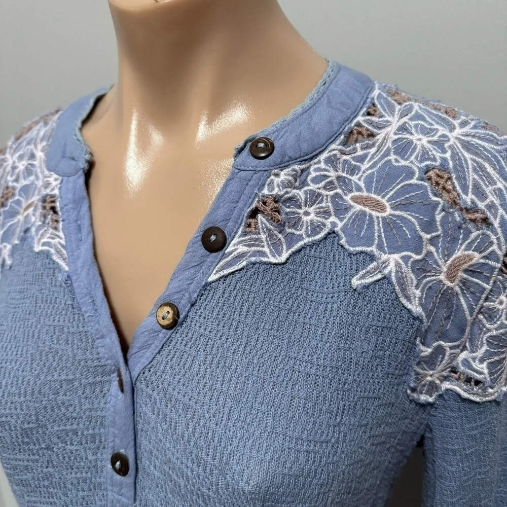 Free People Easy Breezy Henley Shirt Periwinkle Blue Appliqué Small Long Sleeve